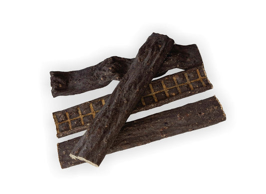 Półmiękka treserka z dziczyzny dla psa, aromatyczna i bogata w białko, idealna na nagrodę treningową